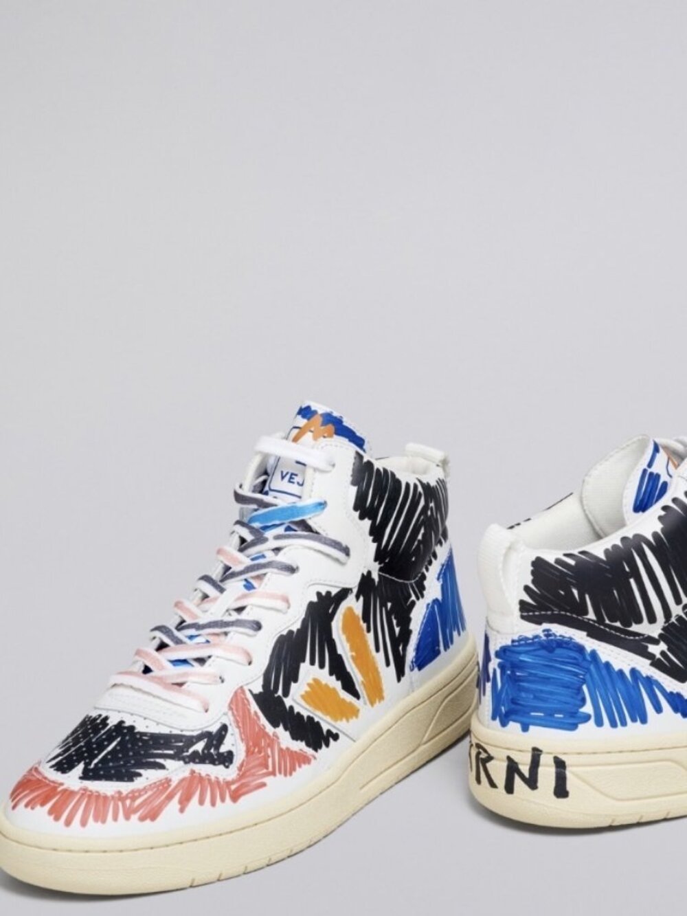 Veja Size 10.5 Men's High-Top Walking Shoes with Multicolor Abstract Graffiti Pr
